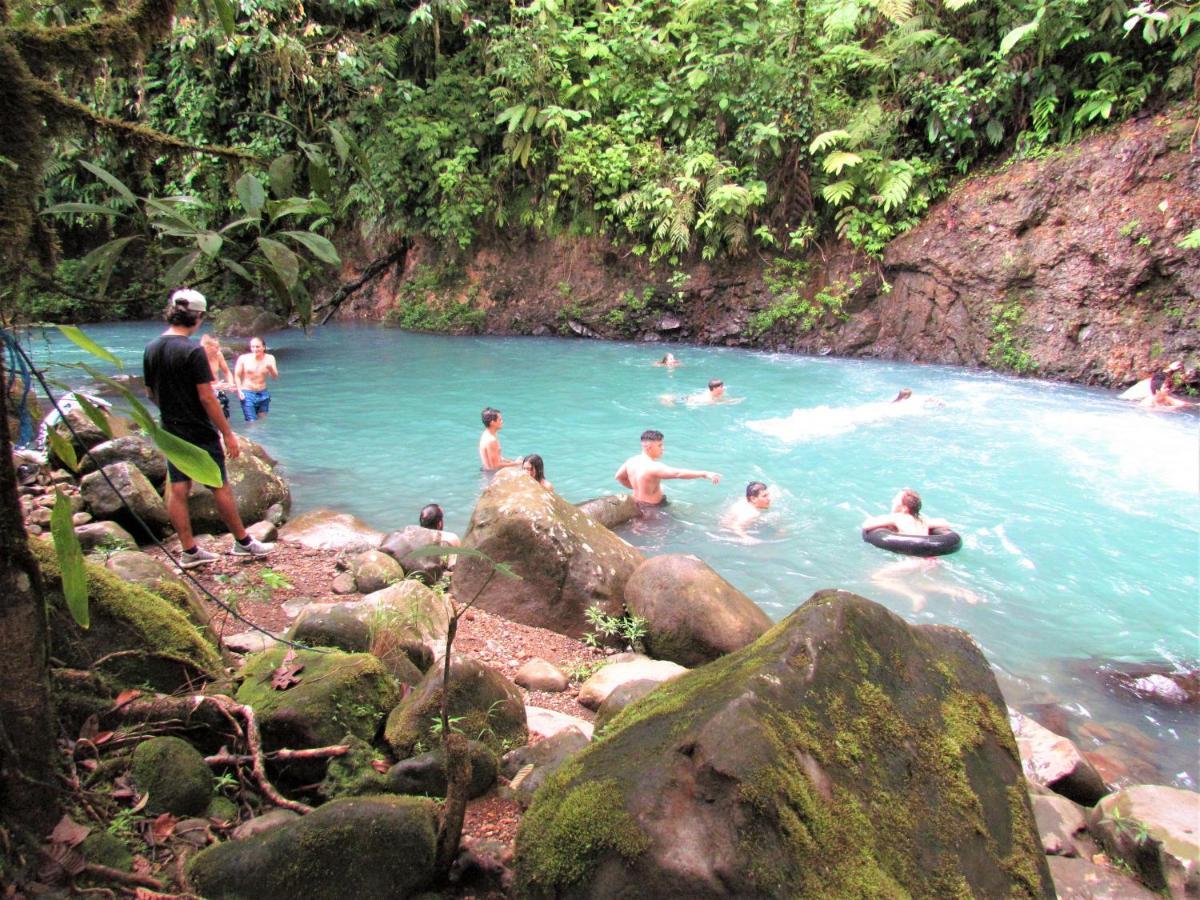 Cabinas Rio Celeste La Amistad Esterno foto