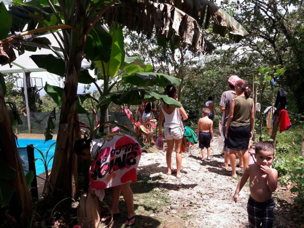 Cabinas Rio Celeste La Amistad Esterno foto